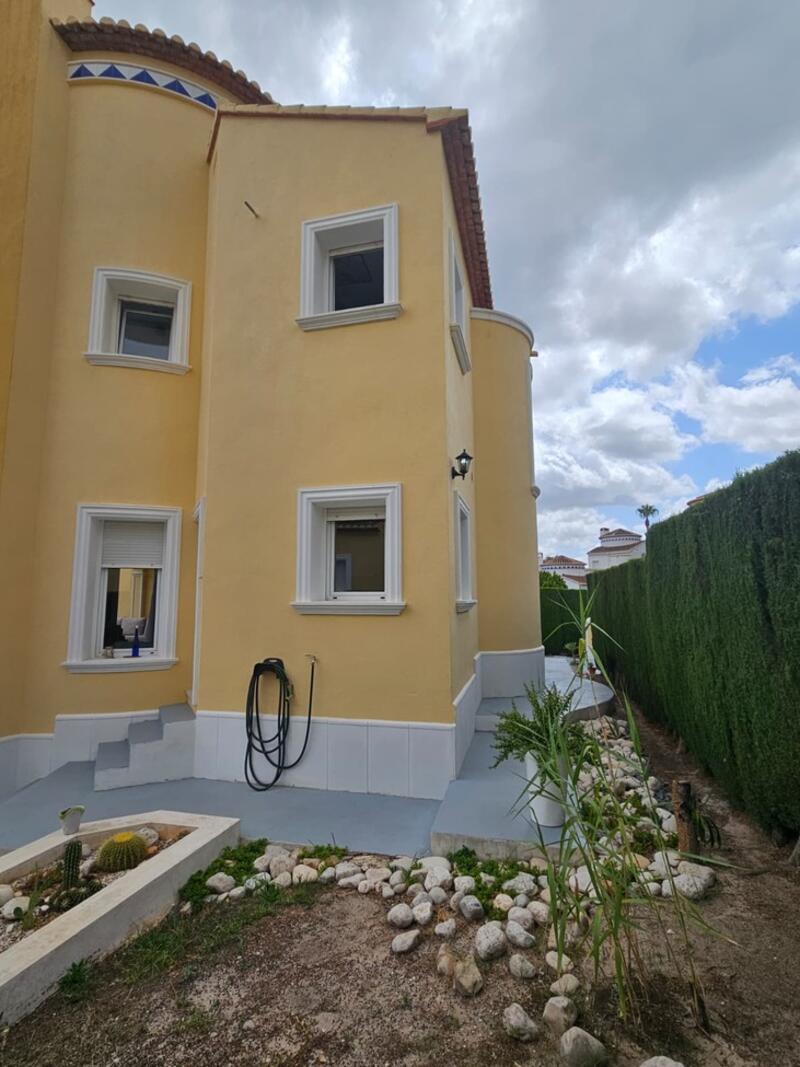 3 sovrum Villa till salu
