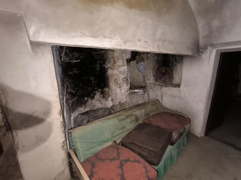 7 bedroom Cave House for sale