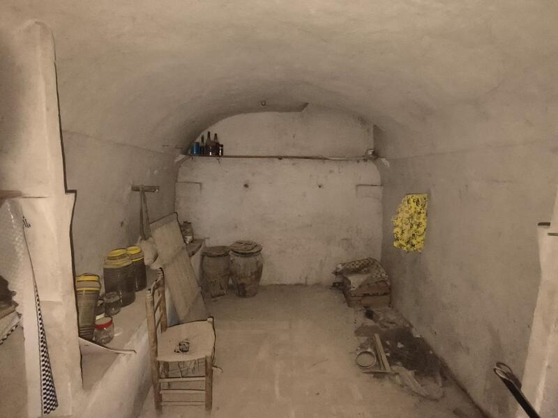 7 bedroom Cave House for sale