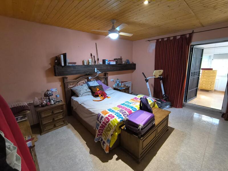 4 bedroom Country House for sale