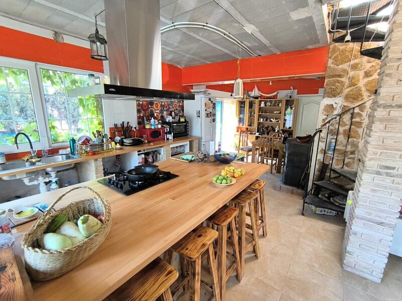 4 bedroom Country House for sale