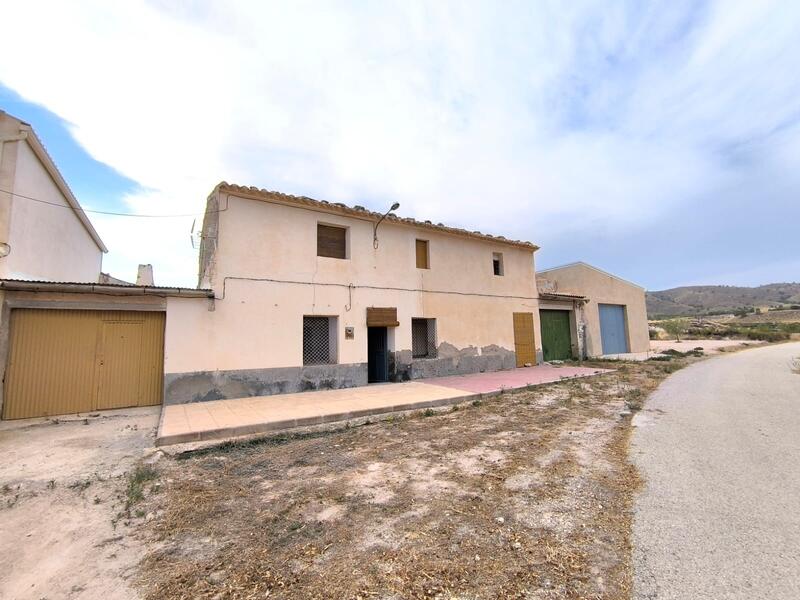 6 bedroom Country House for sale
