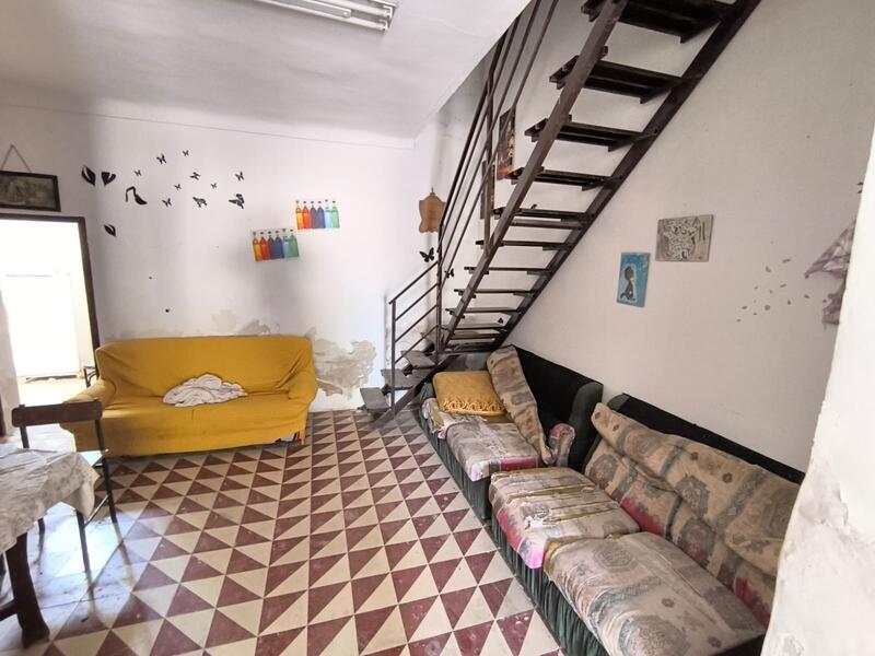 6 bedroom Country House for sale