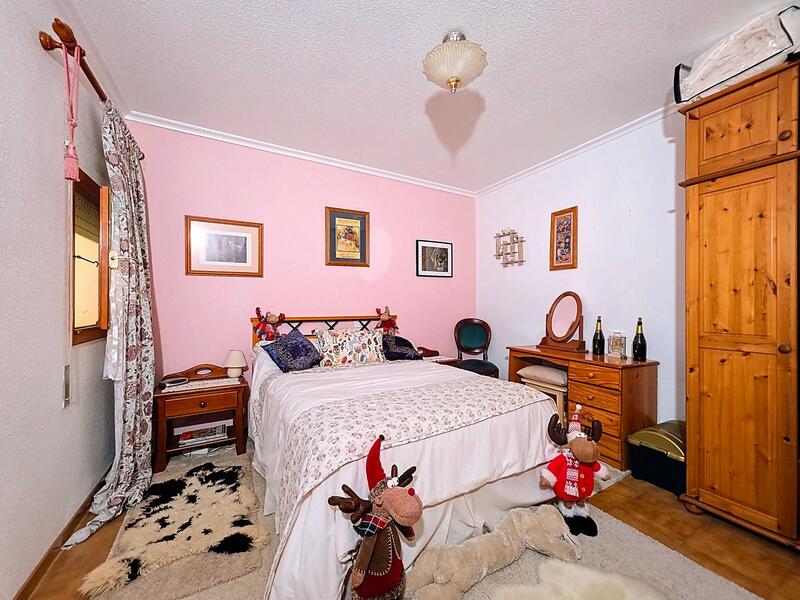 4 Schlafzimmer Stadthaus zu verkaufen