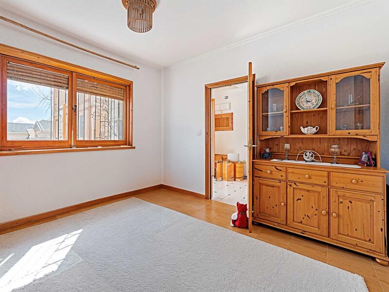 4 Schlafzimmer Stadthaus zu verkaufen