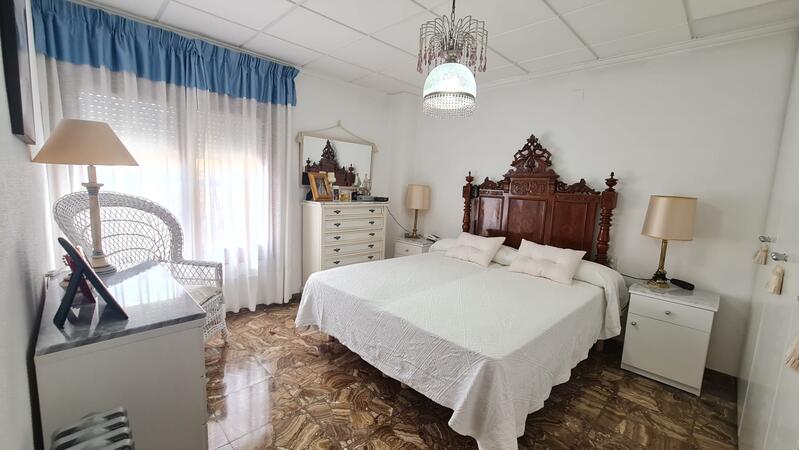 4 Cuarto Adosado en venta