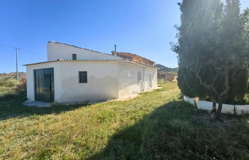 2 bedroom Country House for sale