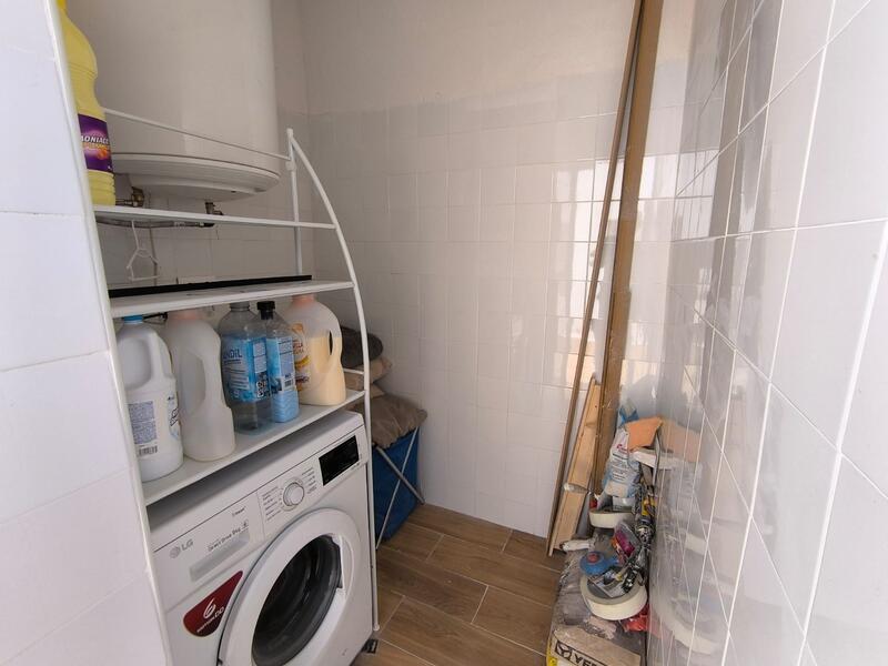 3 slaapkamer Gezinswoning Te koop