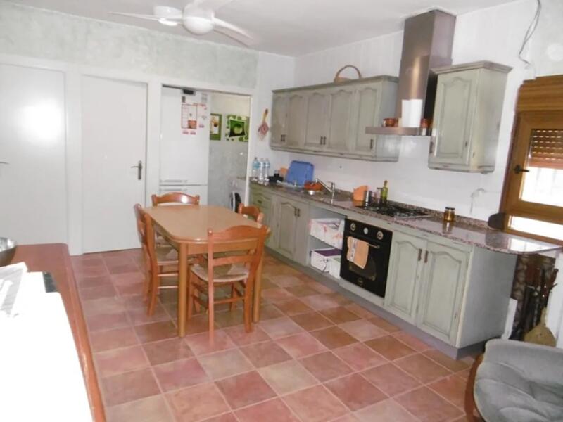 5 bedroom Villa for sale