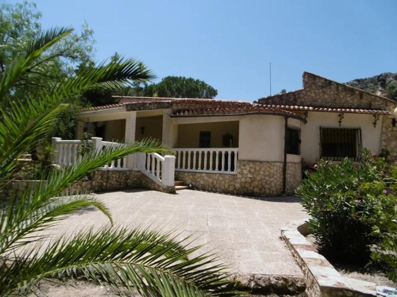5 bedroom Villa for sale