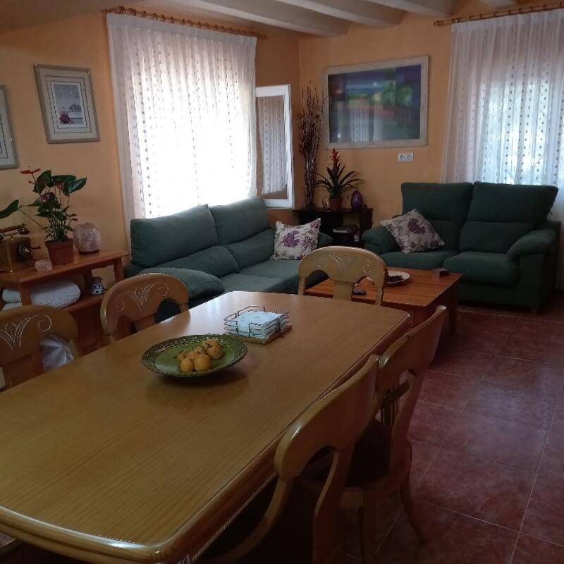 6 bedroom Villa for sale