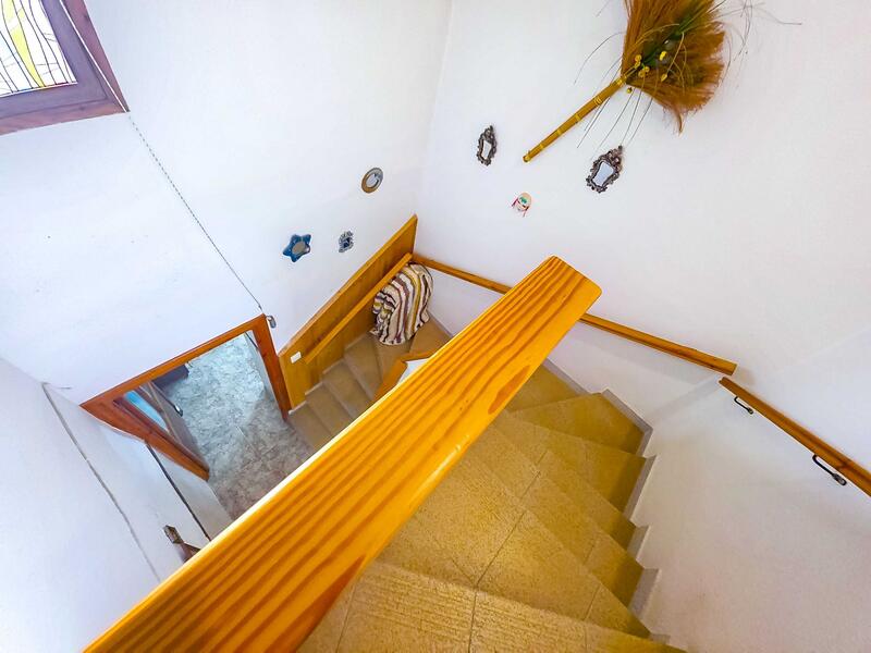 3 slaapkamer Gezinswoning Te koop