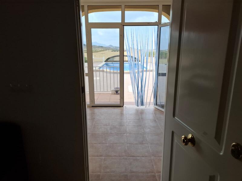 4 Cuarto Villa en venta