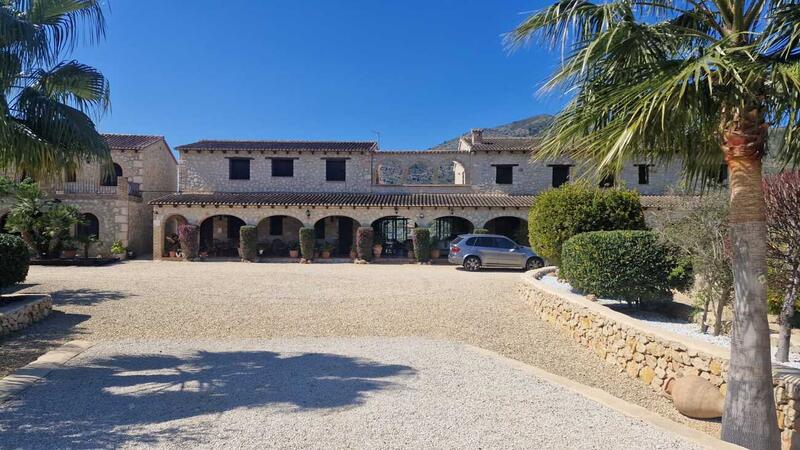14 bedroom Commercial Property for sale