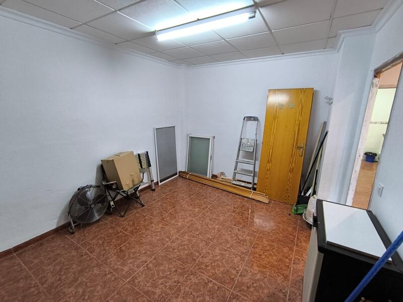 2 slaapkamer Gezinswoning Te koop