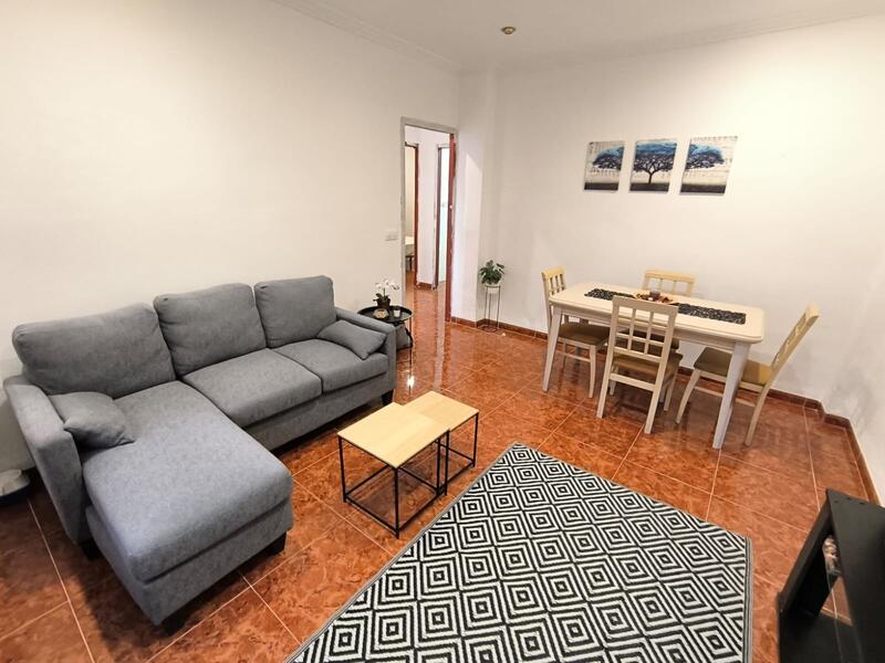 2 slaapkamer Gezinswoning Te koop
