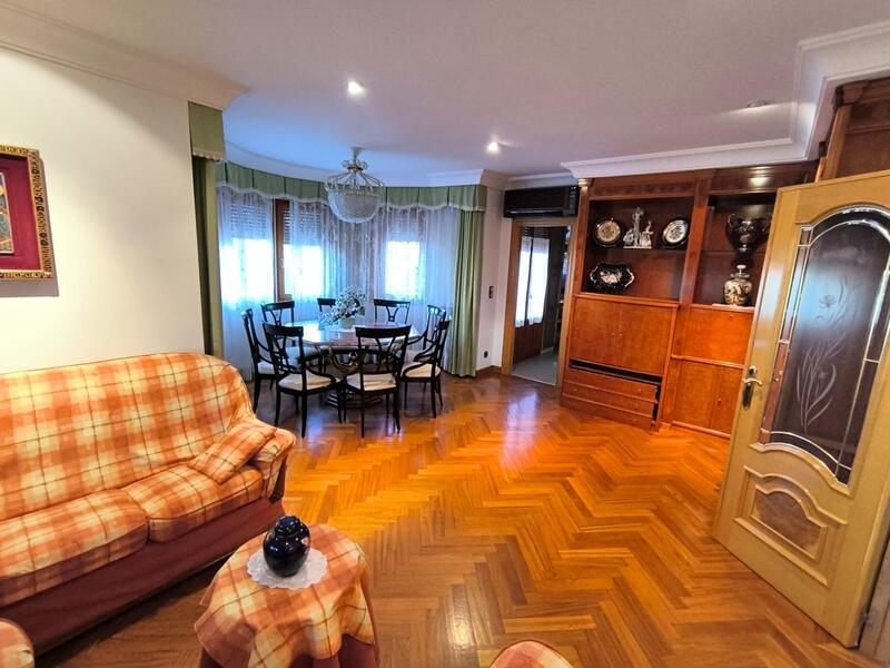 6 chambre Villa à vendre
