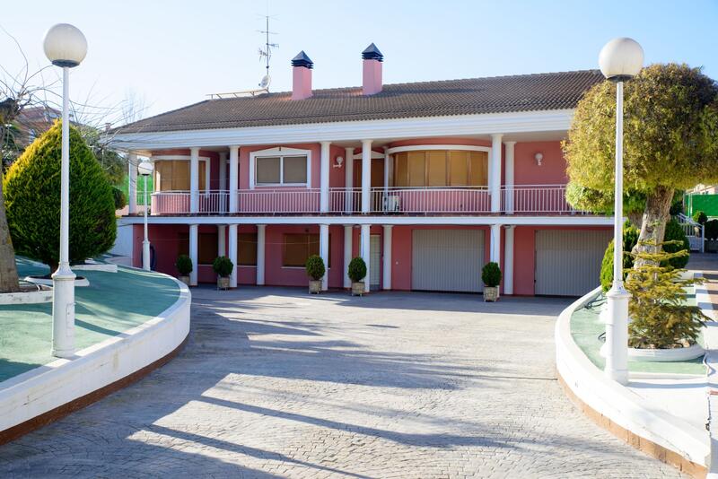 6 chambre Villa à vendre