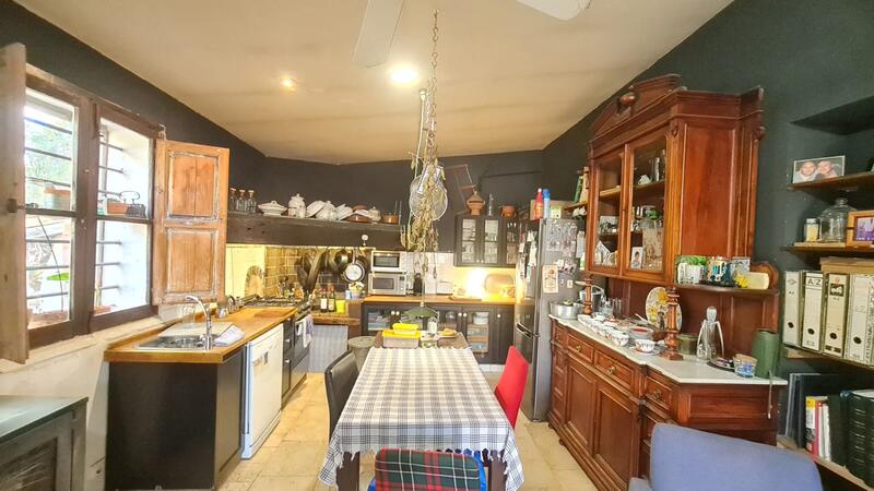 6 bedroom Villa for sale