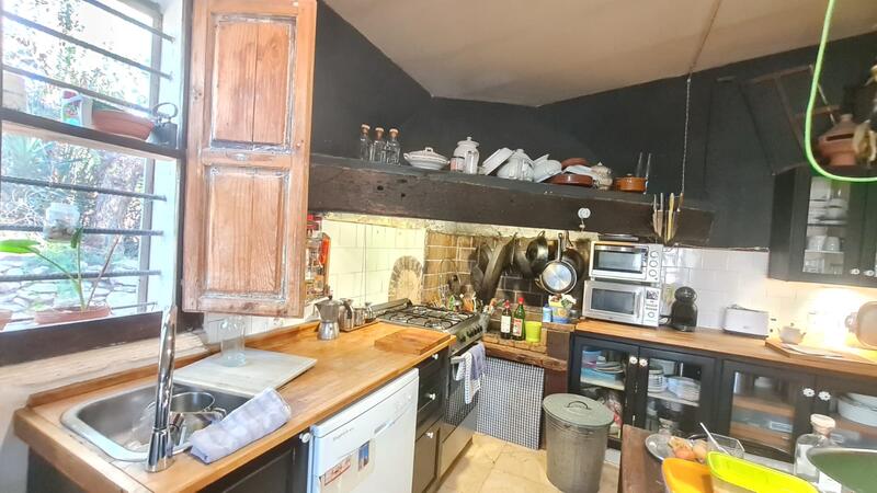 6 bedroom Villa for sale