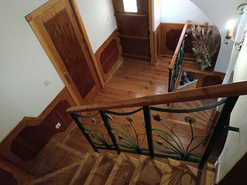 6 bedroom Country House for sale