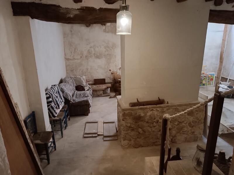 6 bedroom Country House for sale