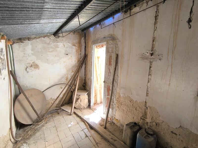 4 bedroom Country House for sale