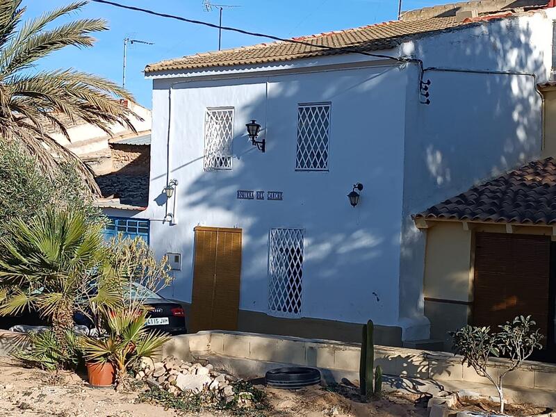 6 bedroom Country House for sale