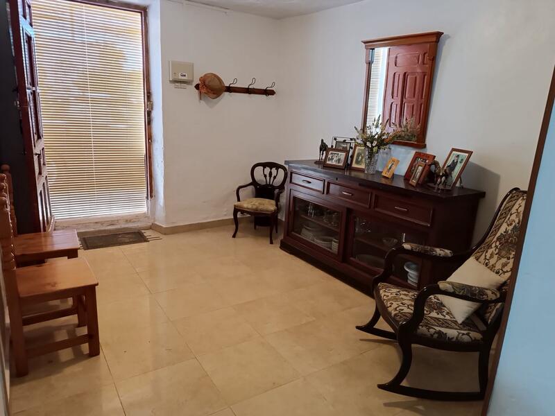 6 bedroom Country House for sale