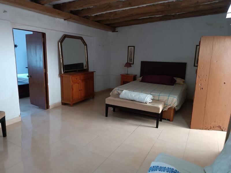 6 bedroom Country House for sale