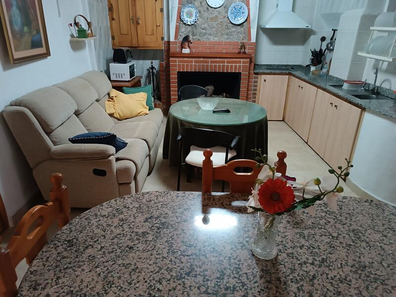 6 bedroom Country House for sale