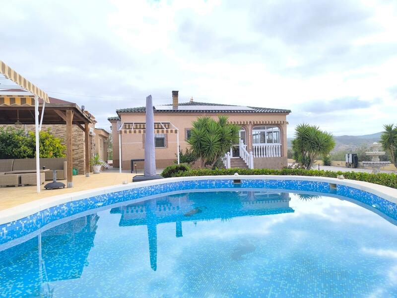 5 Cuarto Villa en venta