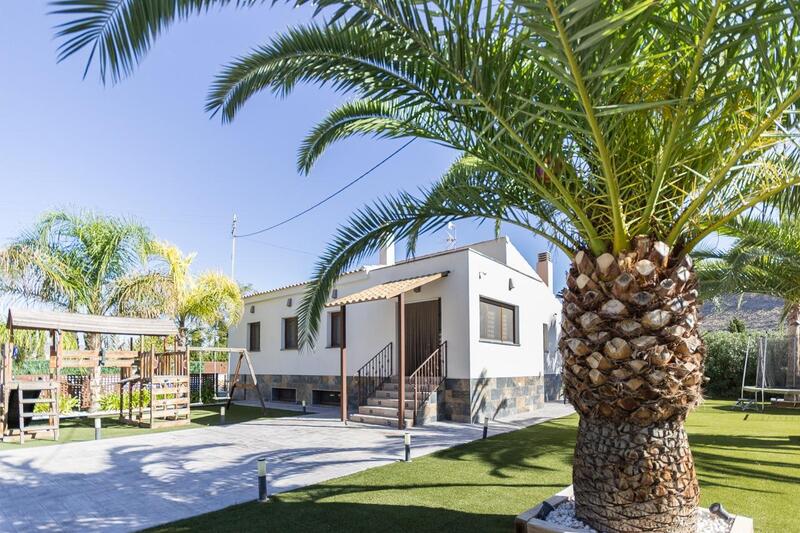 5 bedroom Villa for sale