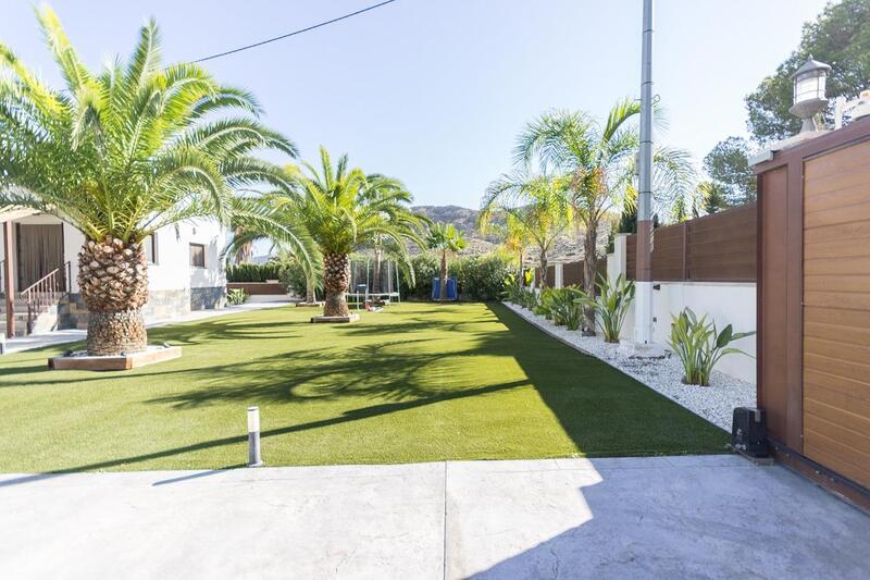 5 bedroom Villa for sale
