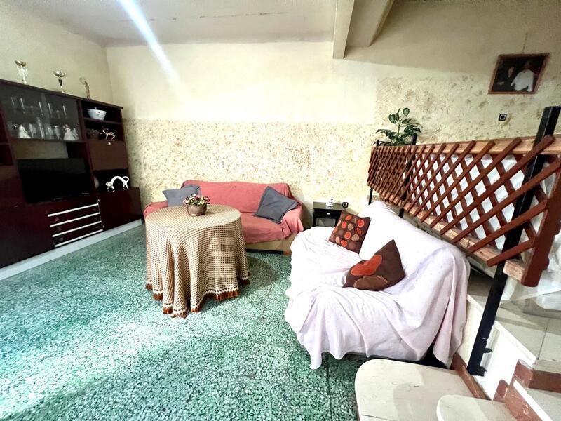 6 bedroom Townhouse for sale 6 bedroom Townhouse for sale