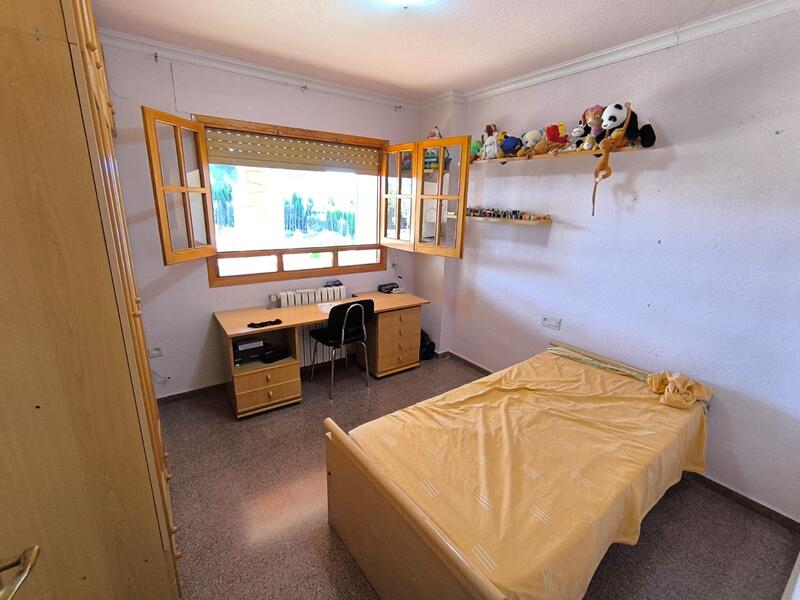 6 bedroom Villa for sale