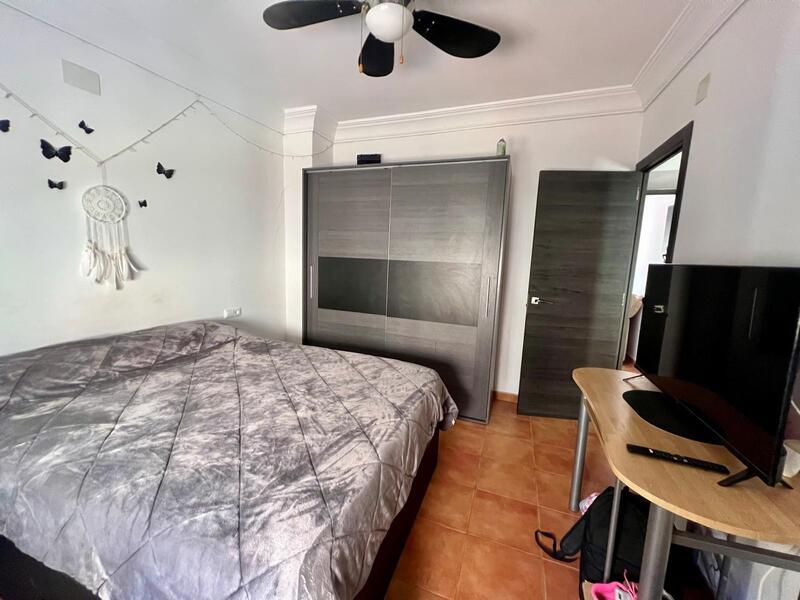 4 bedroom Townhouse for sale