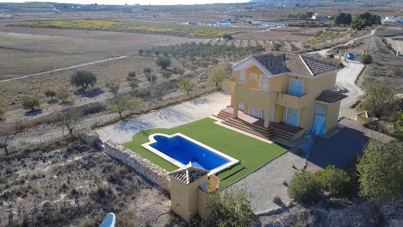 4 bedroom Villa for sale