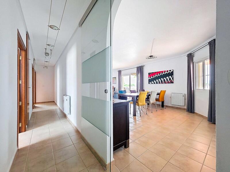 3 bedroom Villa for sale