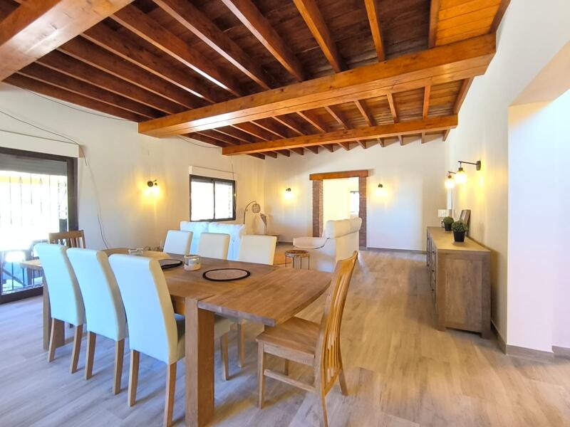 4 bedroom Villa for sale