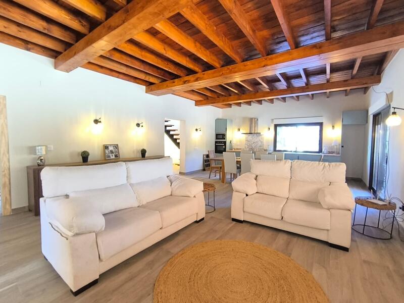 4 bedroom Villa for sale