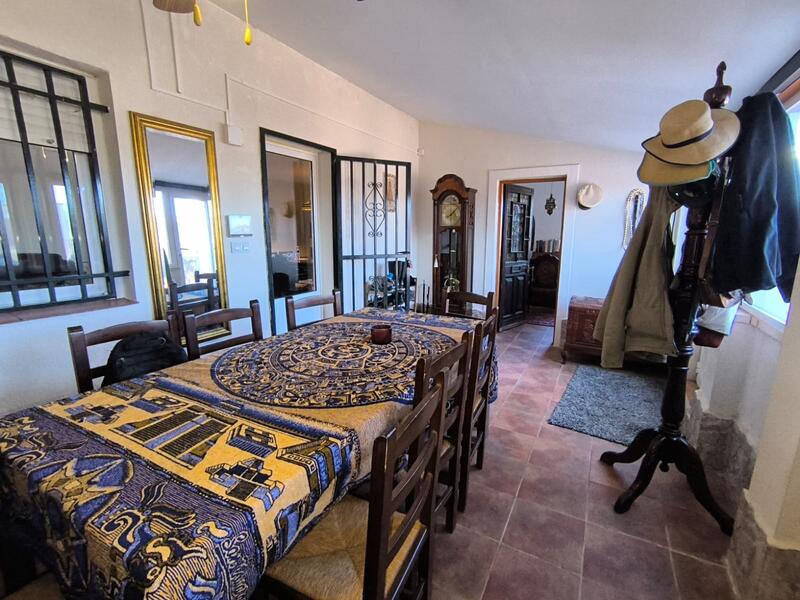 5 bedroom Villa for sale