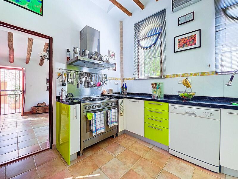 6 bedroom Country House for sale 6 bedroom Country House for sale