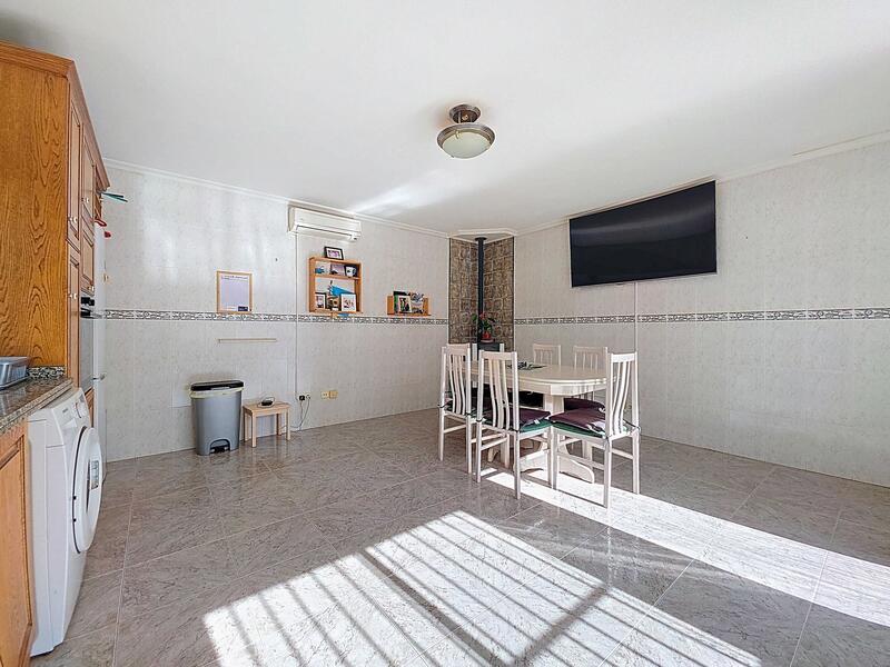 5 bedroom Country House for sale 5 bedroom Country House for sale