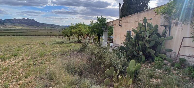 3 bedroom Country House for sale 3 bedroom Country House for sale