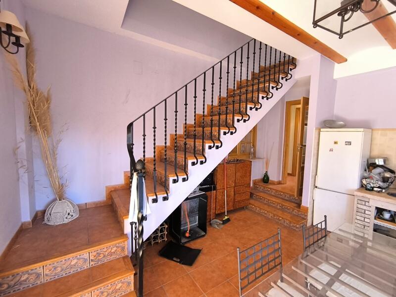 6 bedroom Villa for sale