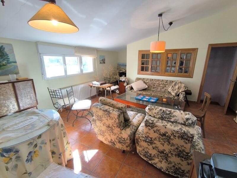 6 bedroom Villa for sale