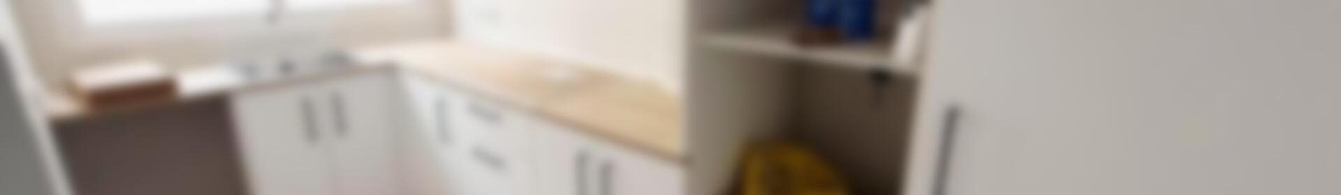 3 спальная комната городская тюрьма продается