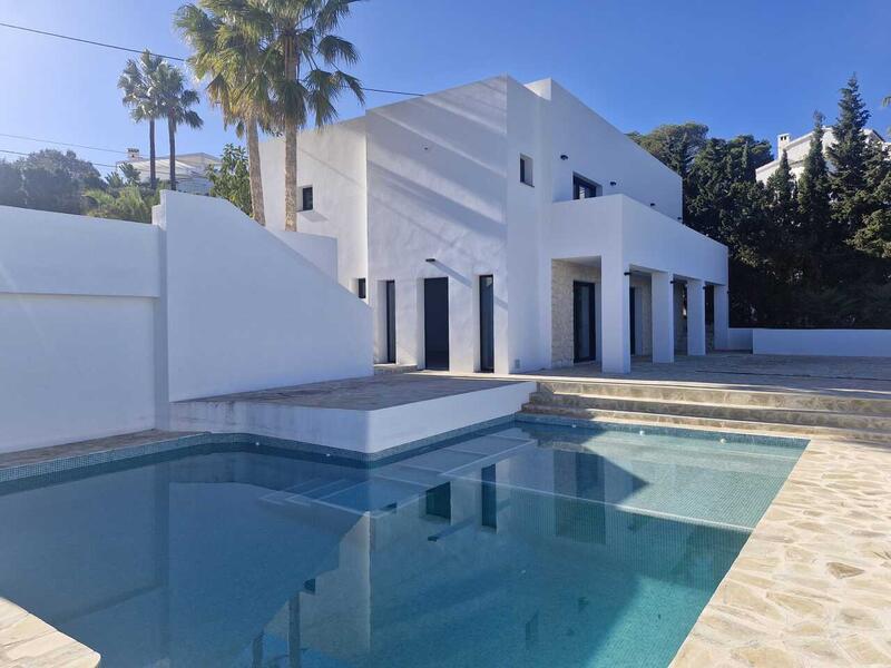 Villa for sale in Javea, Alicante