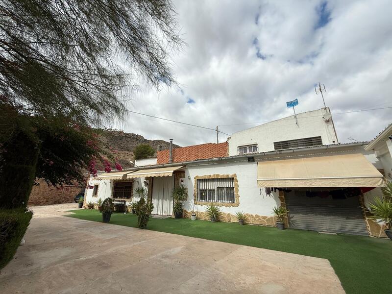 Деревенский Дом продается в Elda, Alicante